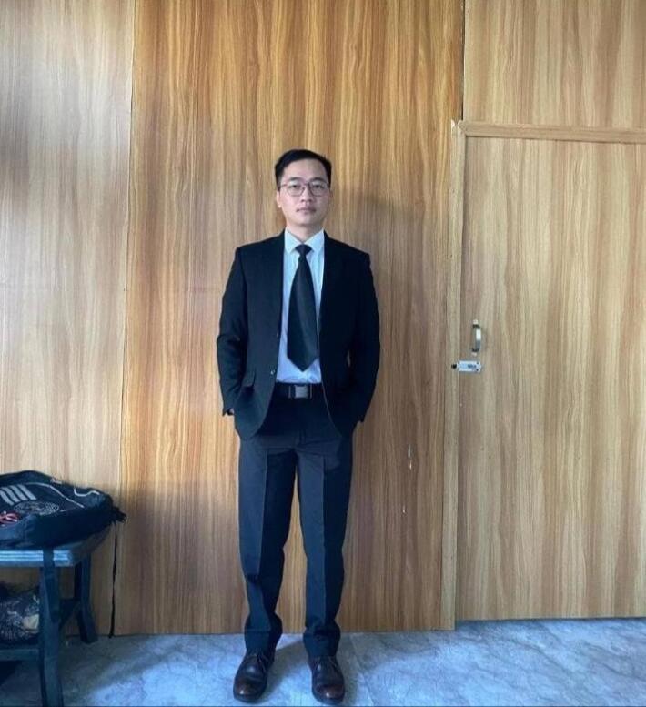 MPSC Topper Lalremsiama'n a aia sang zawk beih zel tum