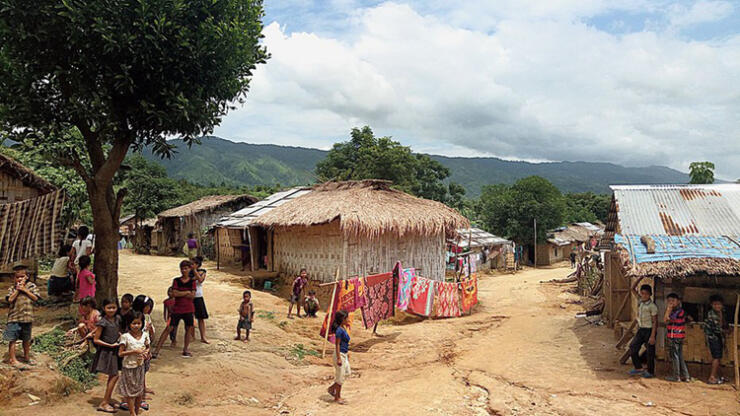 Bru camp-a kal tur Election staff-te dang ; Bru hruai kîr ṭan hun sawn hlat a ni