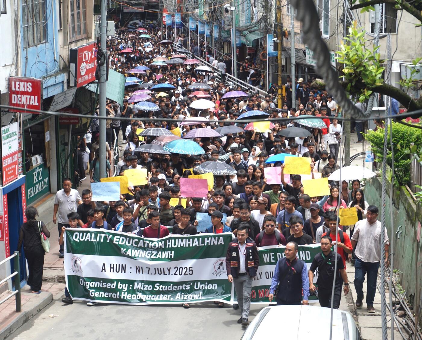College zirtirtu qualify lote bàn phûtin zirlaite'n Aizawlah kawng an zawh