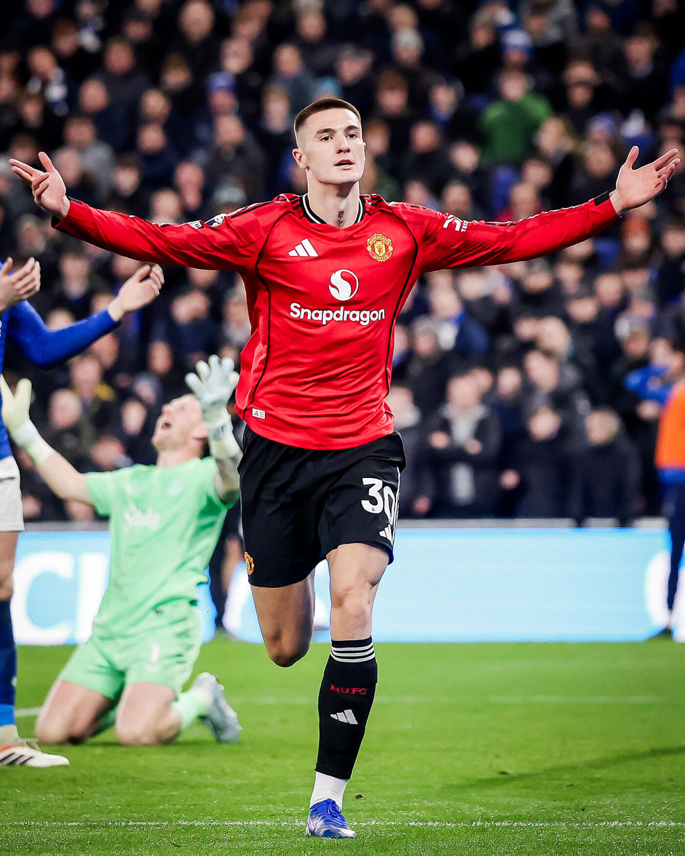 Man United lawmna siamtu Lammens leh Sesko