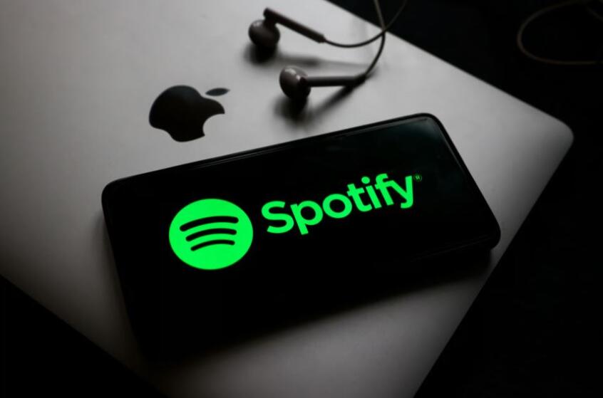 Spotify-in Apple tech hmangin an Podcast platform tichangtlung