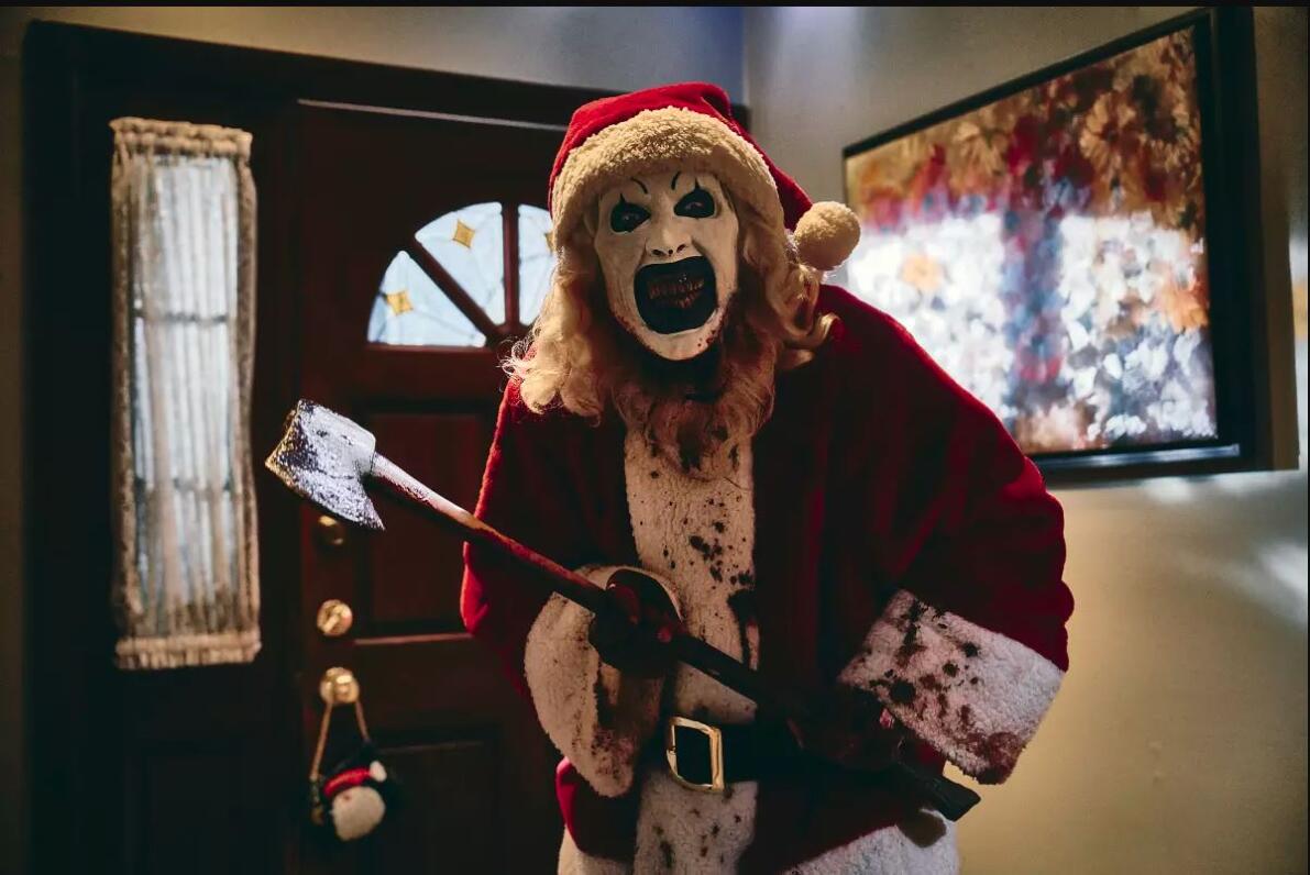Box Office: Low-budget 'Terrifier 3' a che ṭha ber