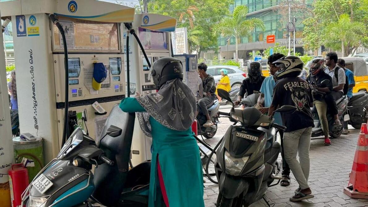 Sorkarin petrol leh diesel man tisang