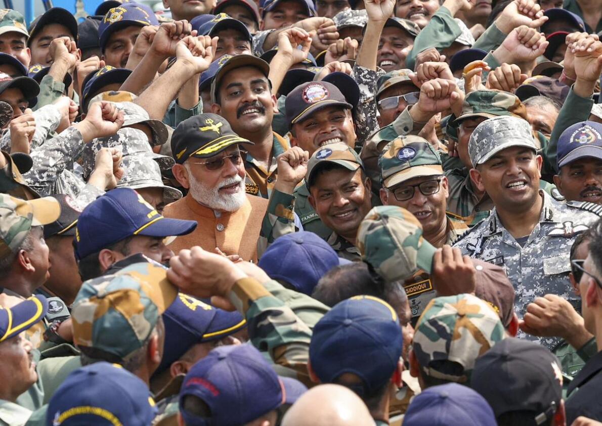 PM Modi-a'n Adampur air base a tlawh