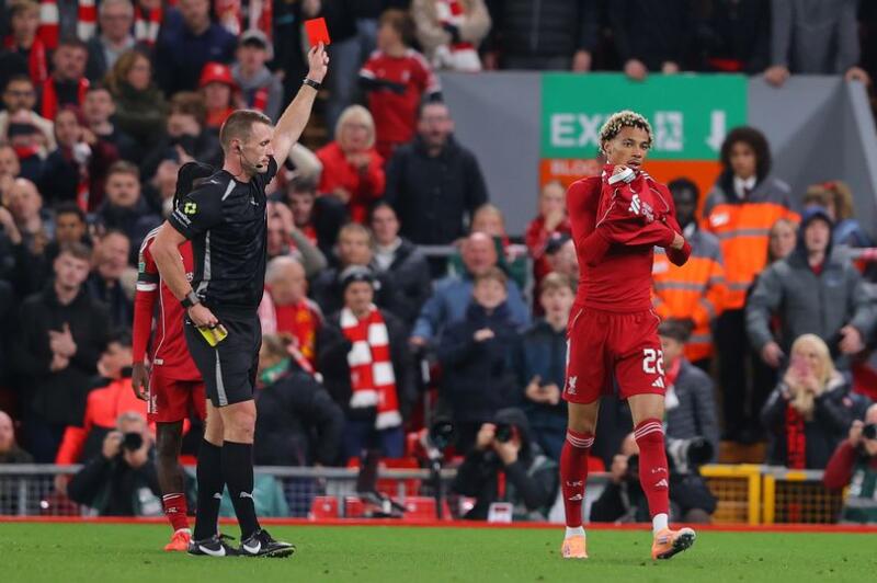 Isak-a goal khung zanah Ekitike-a'n ât a so!