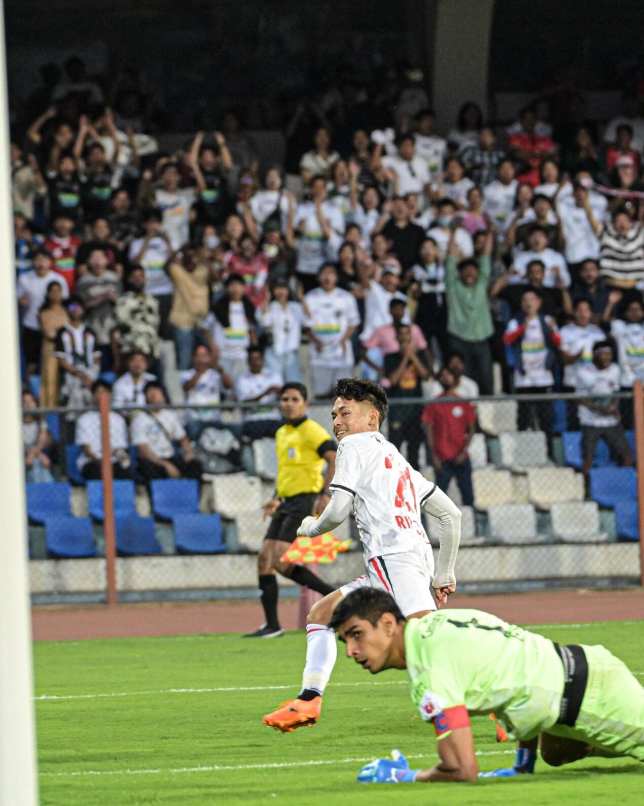 ISL-ah Mizo hming a mawi - kha Rinzuala!