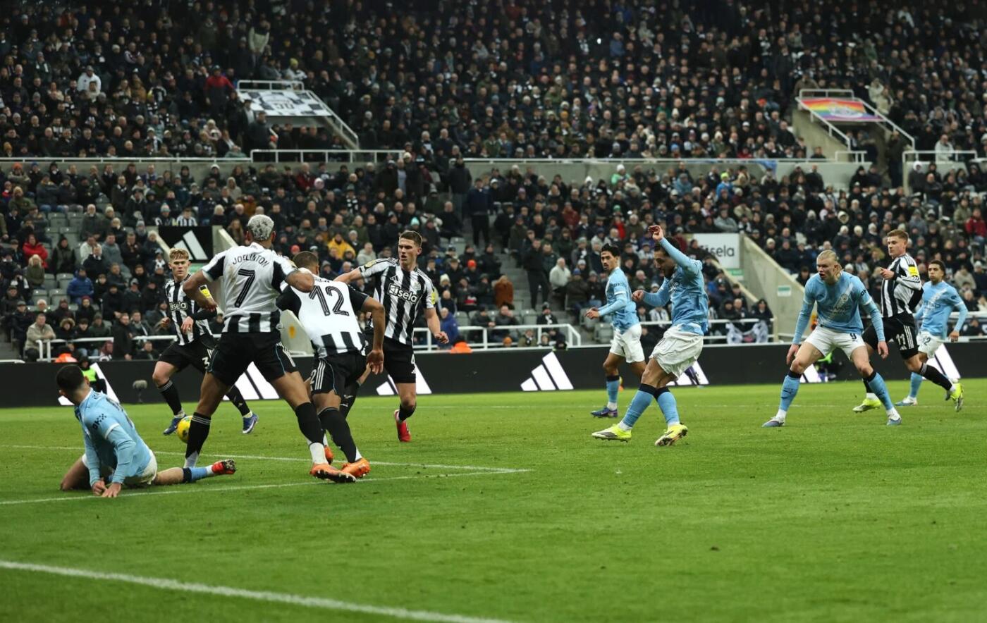 League Cup semifinal second leg : Man City mikhual tur Newcastle United