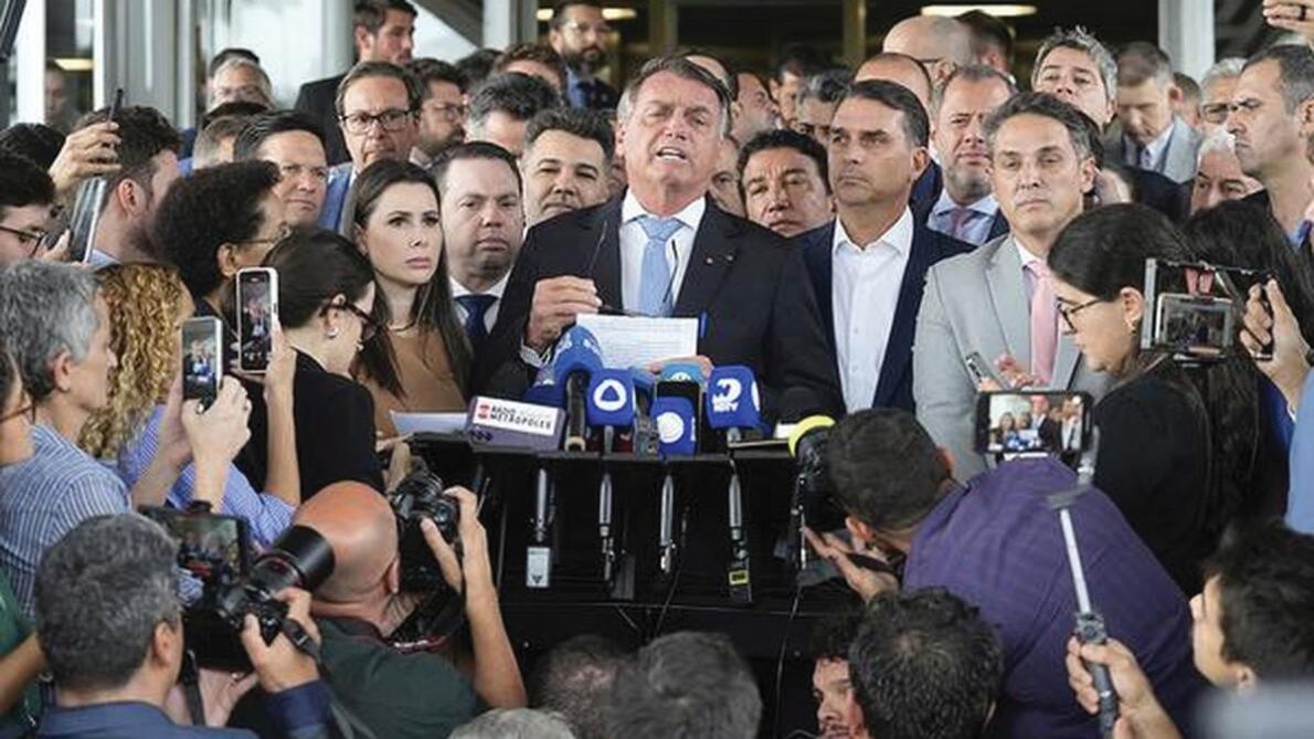 Brazil President hlui Bolsonaro thubuai ngaihtuah dawn