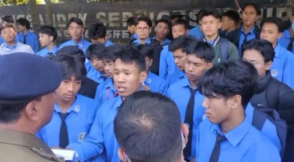 Manipur : Zirlaiten lungawi lohna lantir