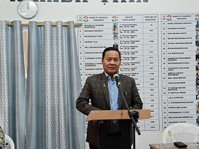 CM-in Assembly House-ah pa ber nih a tlin lo niin a lang - C Ngunlianchunga