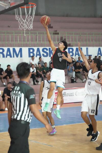 Basketball inelna an ṭan