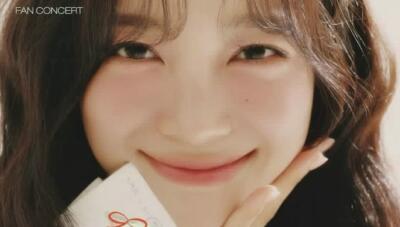 Kim Se Jeong-i'n Manila-ah solo concert nei dawn