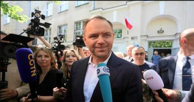 Poland President atan Karol Nawrocki thlang tling