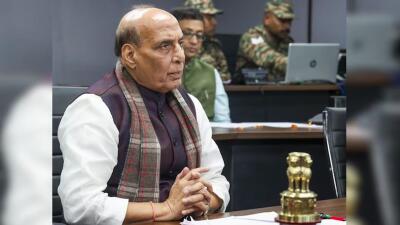 Defence Minister-in ni thum cham turin Russia tlawh