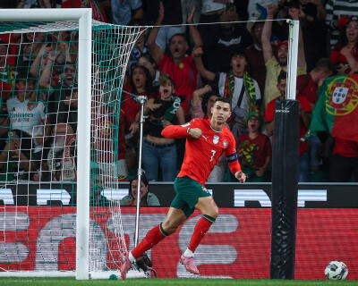 World Cup qualifying goal khung tam ber Ronaldo