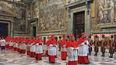 Vatican-in Sistine Chapel a khar;  Pope thar thlang turin inbuatsaih ṭan
