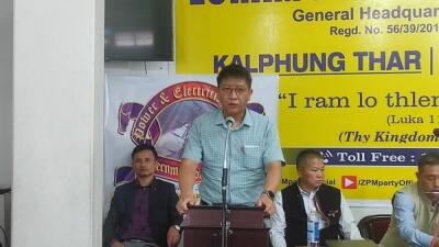 Unqualified mi 29 show cause notice pek an ni - HTE Minister