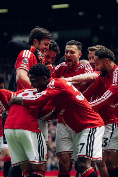 Pathumnaah United; Carrick a nghet
