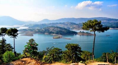 Meghalaya :  Orchid Lake Resort-ah Taj  Umiam Resort sak kalpui dawn