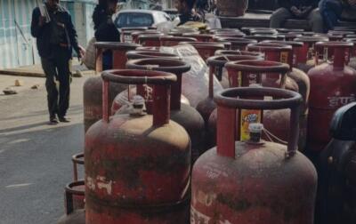 Meghalaya : LPG cylinder stock a tam tawk - East Khasi Hills DC