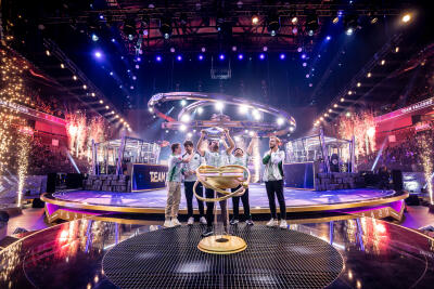 Dota 2 TI 14 champion 'Team Falcon'