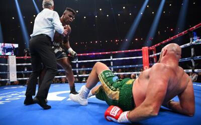 Ngannou lakah Fury a mualpho teuh!