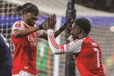 Arsenal tan champion kawng zawh zan