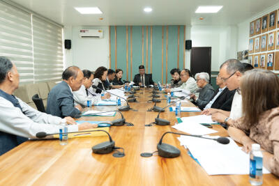 Ngaihdan hrang hrang a awm avangin Assembly House dan pawm tak ennawn