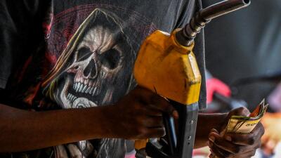 Sri Lanka-in fuel man 25% in tisang