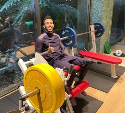 Aubameyang dinhmun a ṭha