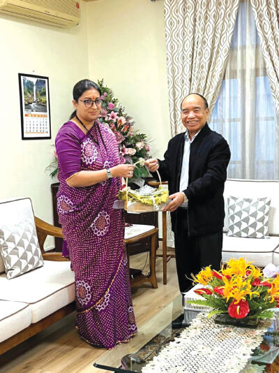 Union minister Smriti Irani Mizoramah a rawn zin
