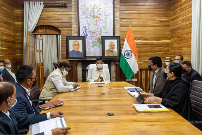 Governor-in oil & gas company-te a kâwm