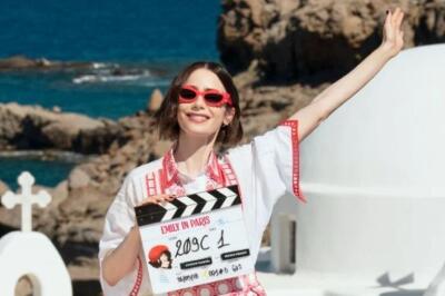 'Emily in Paris' tawp tawh dawn