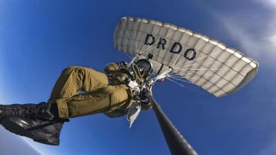 DRDO siam Military Combat Parachute System enchhin