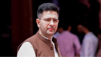 AAP aṭangin Raghav Chadha leh MP 6 an bang; BJP an zawm dawn tih an puang nghal