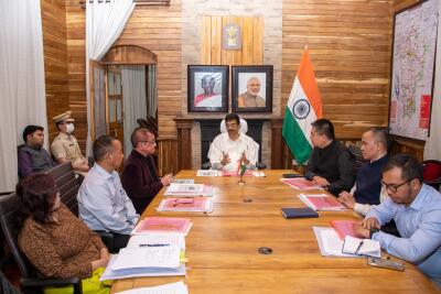 Sanghaah ṭan lak zual a ngai - Governor