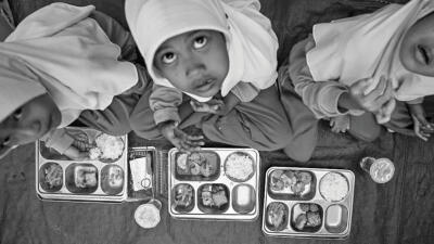 Indonesia President-in free meals scheme hotu a ban