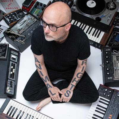 Moby-a'n Coachella 2026 aṭanga sum hmuh 'ARO' hlan dawn