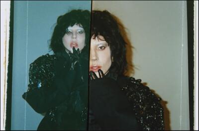 Billboard 200: No.1-ah Lagy Gaga "MAYHEM"