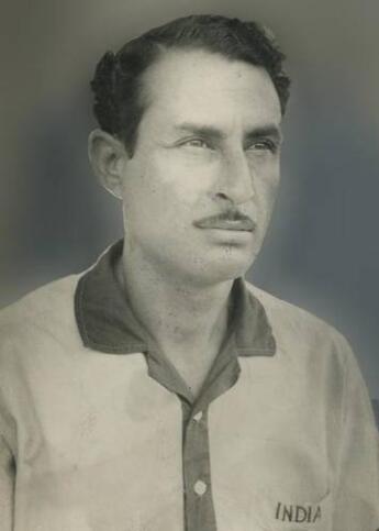 Hockey legend Charanjit Singh a thi