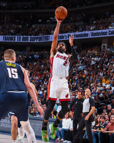 Nuggets lakah Heat an chak
