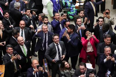 Brazil Parliament-in Bolsonaro jail tan hun tihtawina tur bill pawm