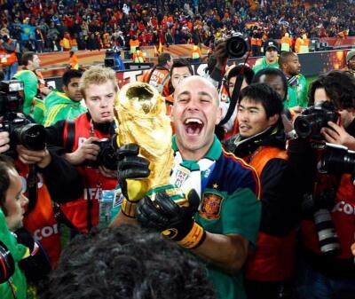 Pepe Reina a chawl dawn