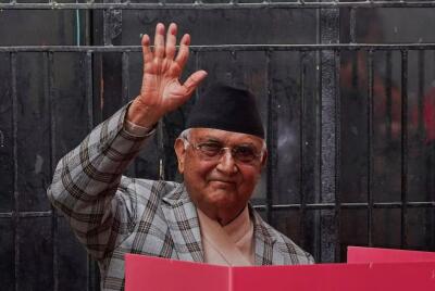 Panel-in Nepal PM hlui Oli thubuai siamsak rawt