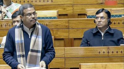 LS-in UGC thlakna tur bill zir chiang turin JPC hnenah hlan