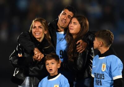 Suarez-a'n international football chawlhsan ta