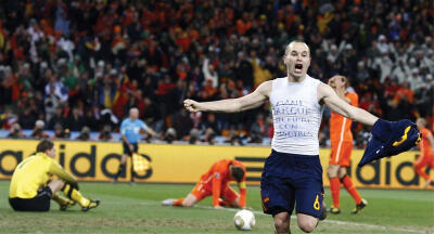 Football mawina pho chhuaktu Iniesta a chawl