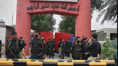 Pakistan tan-in aṭang tang 100 chuang tlan chhuak