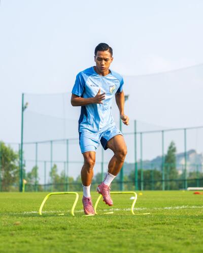 A vawi 50 nan LZ Chhangte