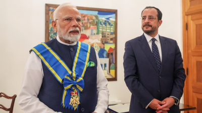 Indian PM zingah Modi-a'n ram dang chawimawina dawng hnem ber